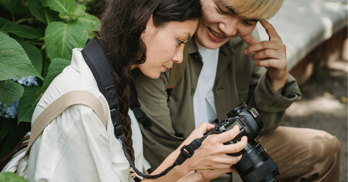 Au départ Le directeur artistique et sa relation avec le photographede toute création artistique, il y a une idée, un concept, et une réflexion autour des moyens que l’on va mettre en place pour la réaliser. 